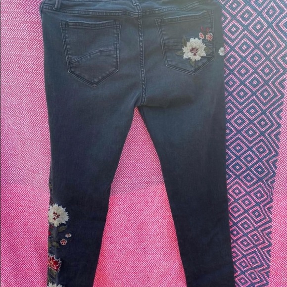 Boho Floral embroidered skinny jeans-DRIFTWOOD - Picture 3 of 5